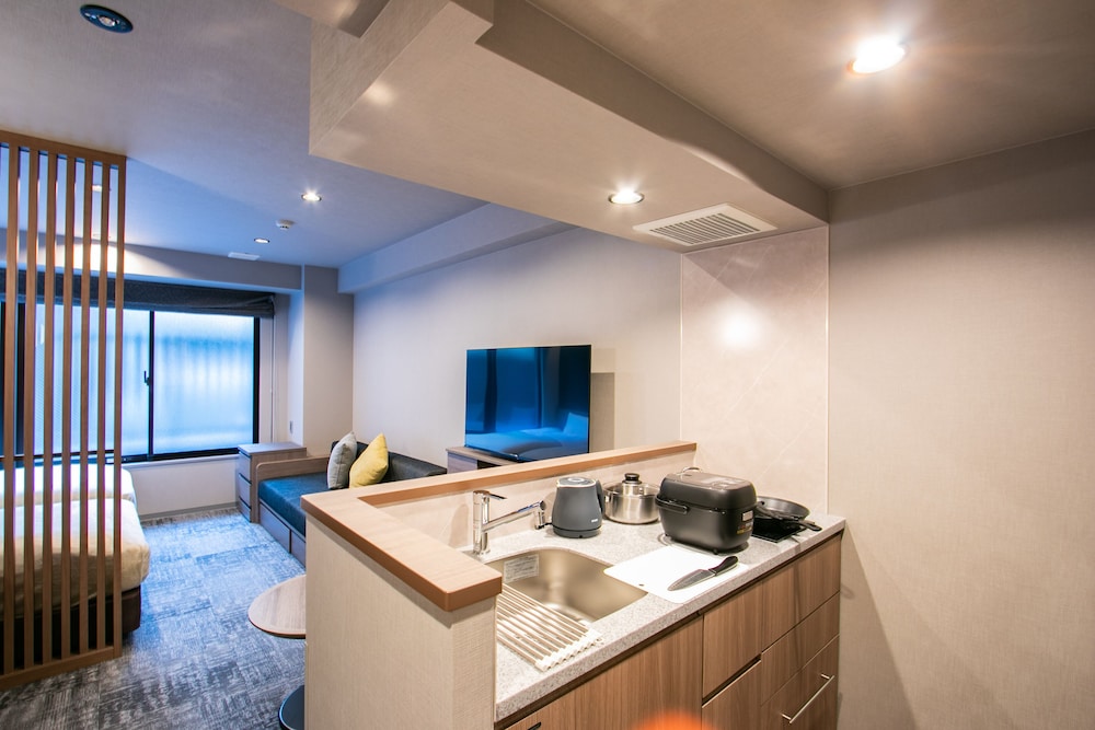 Comfort Studio with 3beds, Non Smoking thumbnail 5