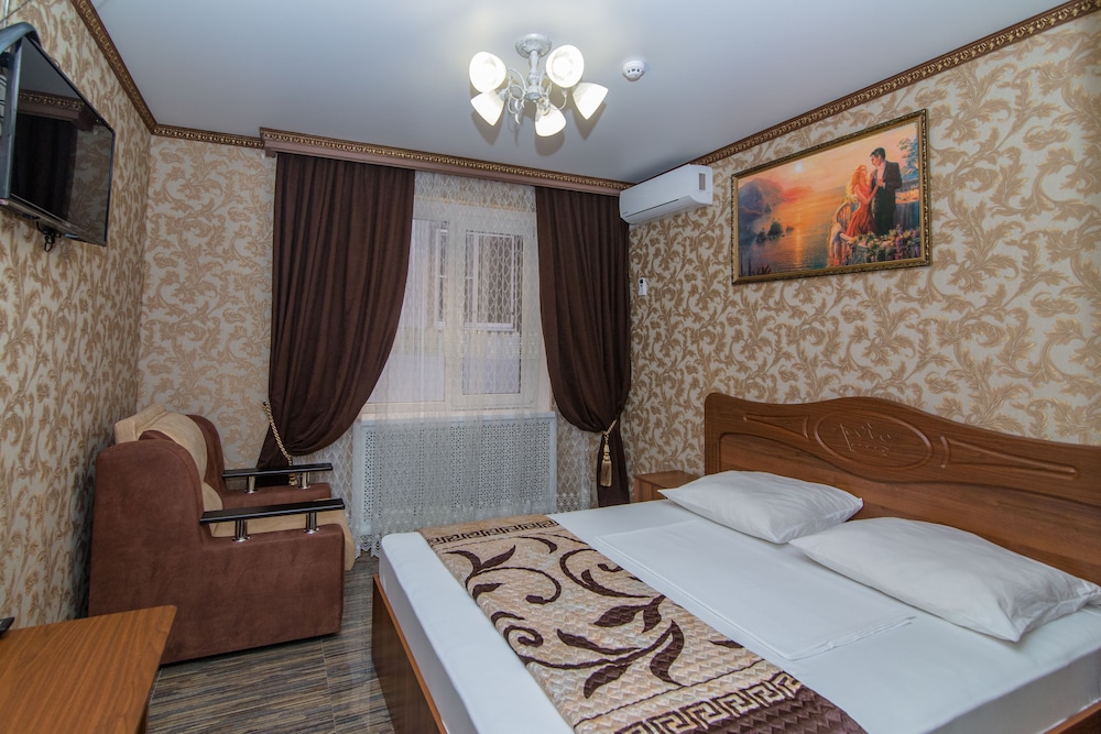 Standard Triple Room photo 2