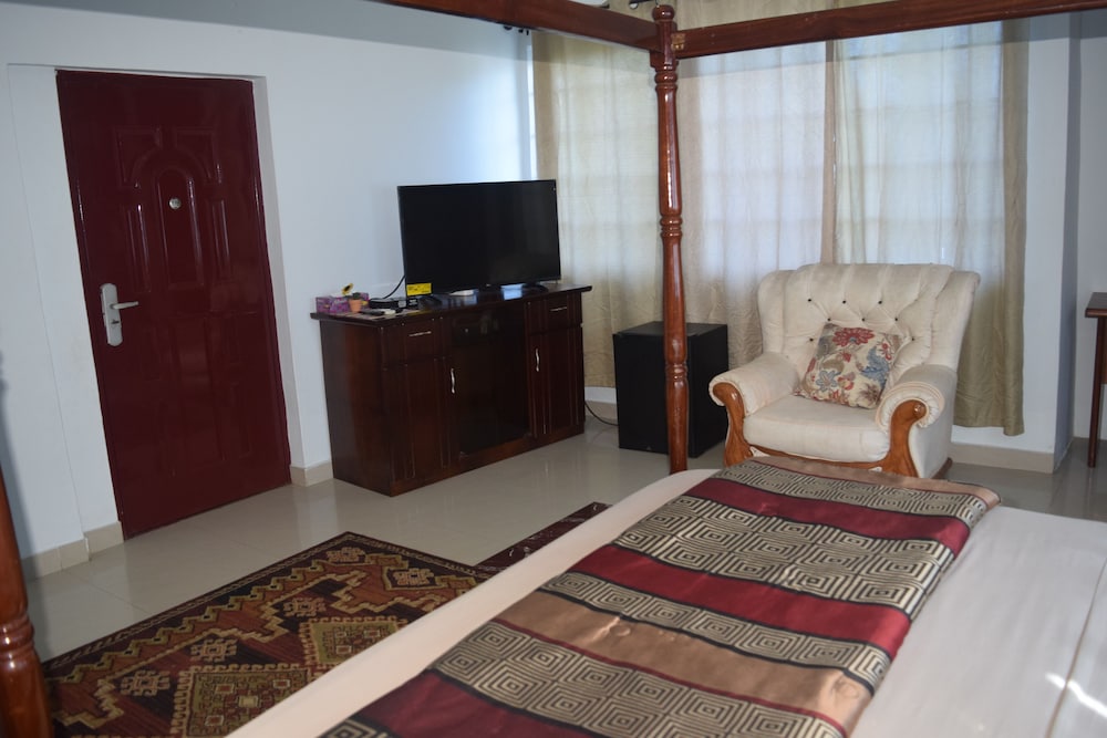 Executive Room, 1 Queen Bed, Bathtub photo 1