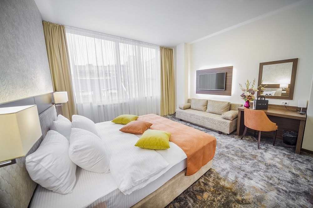 Deluxe Double or Twin Room photo 2