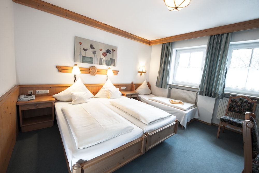 Double Room - Photo 2
