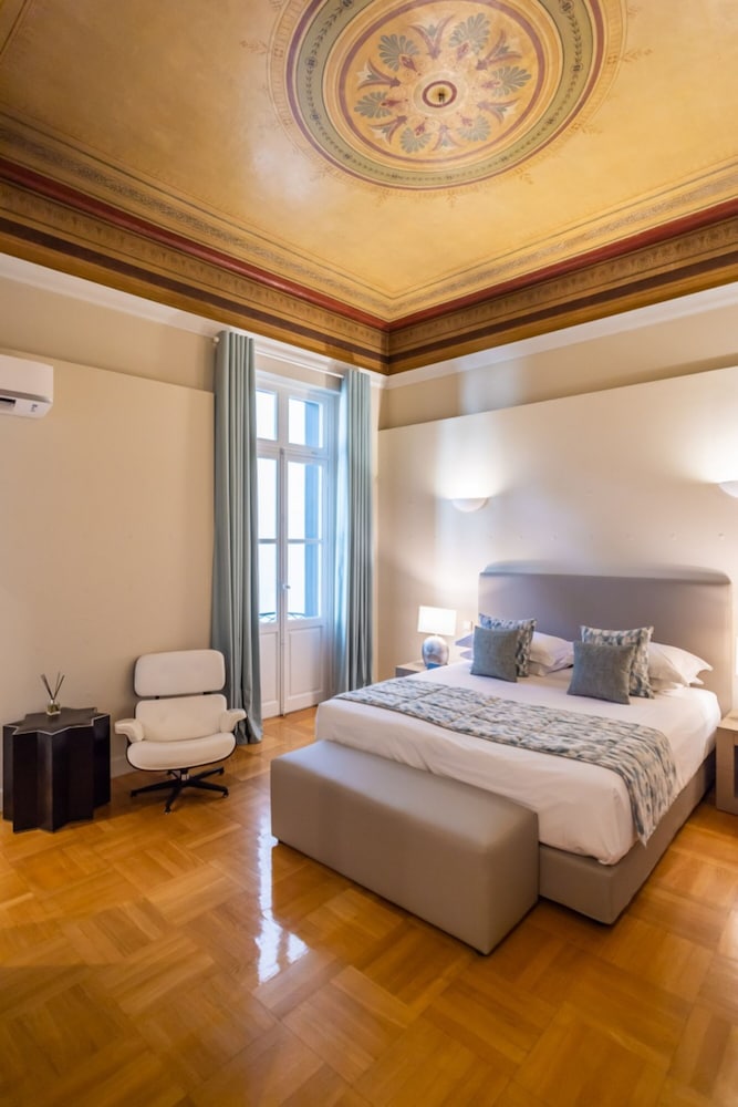Standard Suite, Balcony - Photo 17