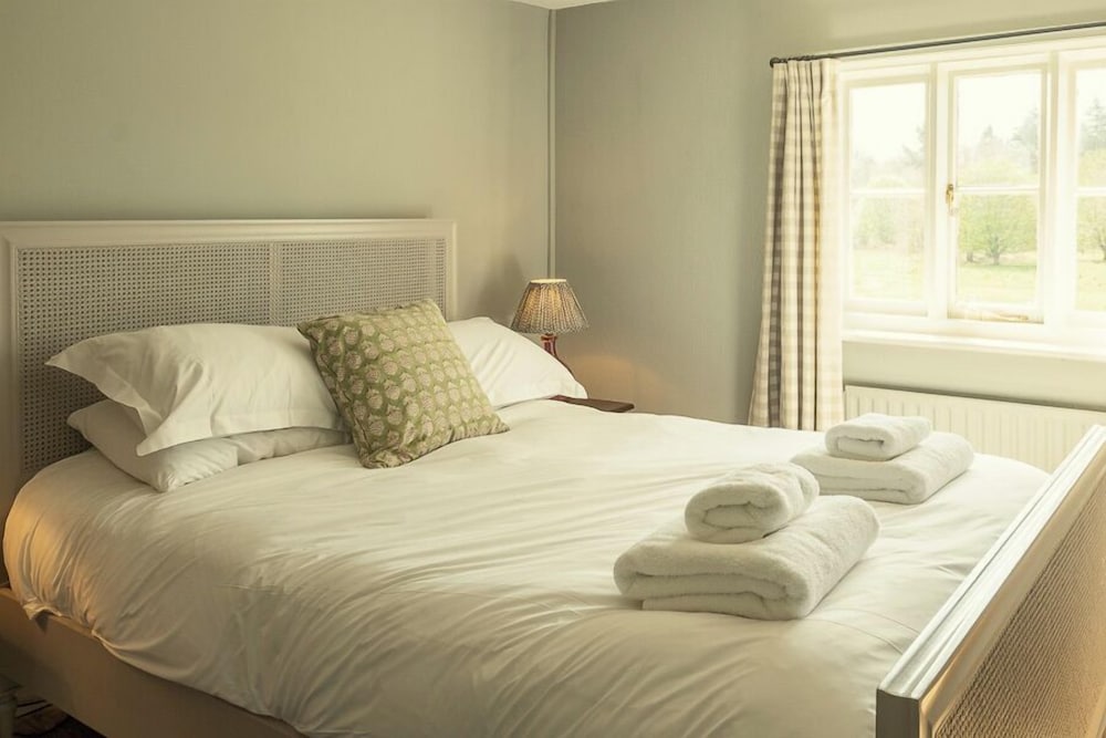 Traditional Cottage, 3 Bedrooms photo 3