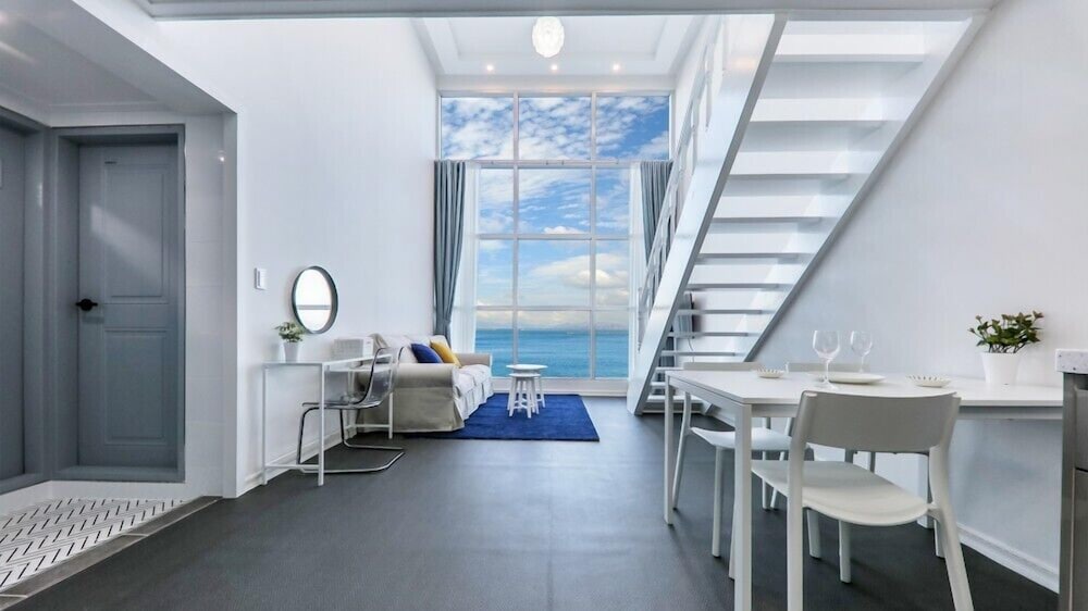 Room (A-202 duplex spa) - Photo 1