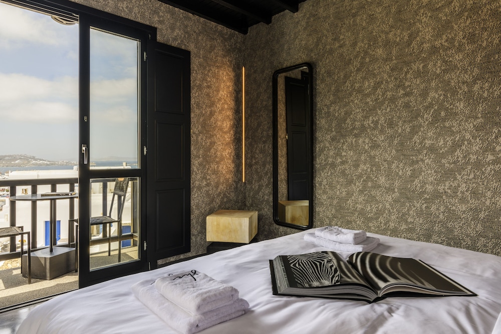 Deluxe Double Room, Sea View - Photo 9