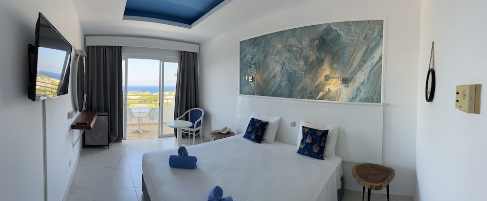 Comfort Double Room, 1 Bedroom, Balcony, Sea View photo 1