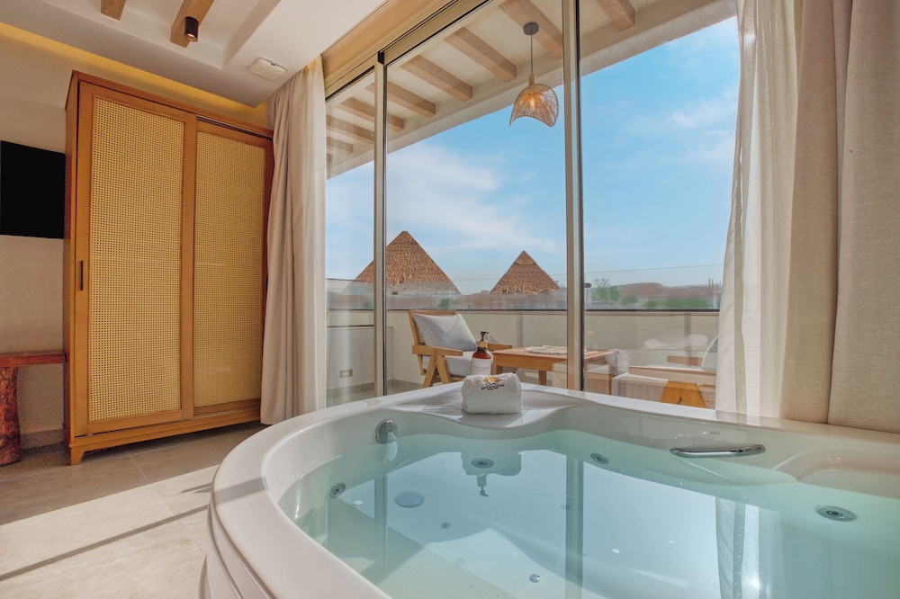 Romantic Suite, Balcony, Mountain View photo 1