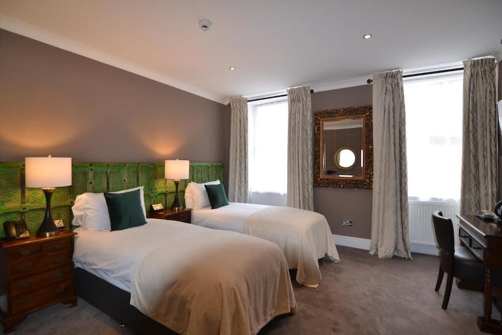 Classic Double or Twin Room - Photo 1