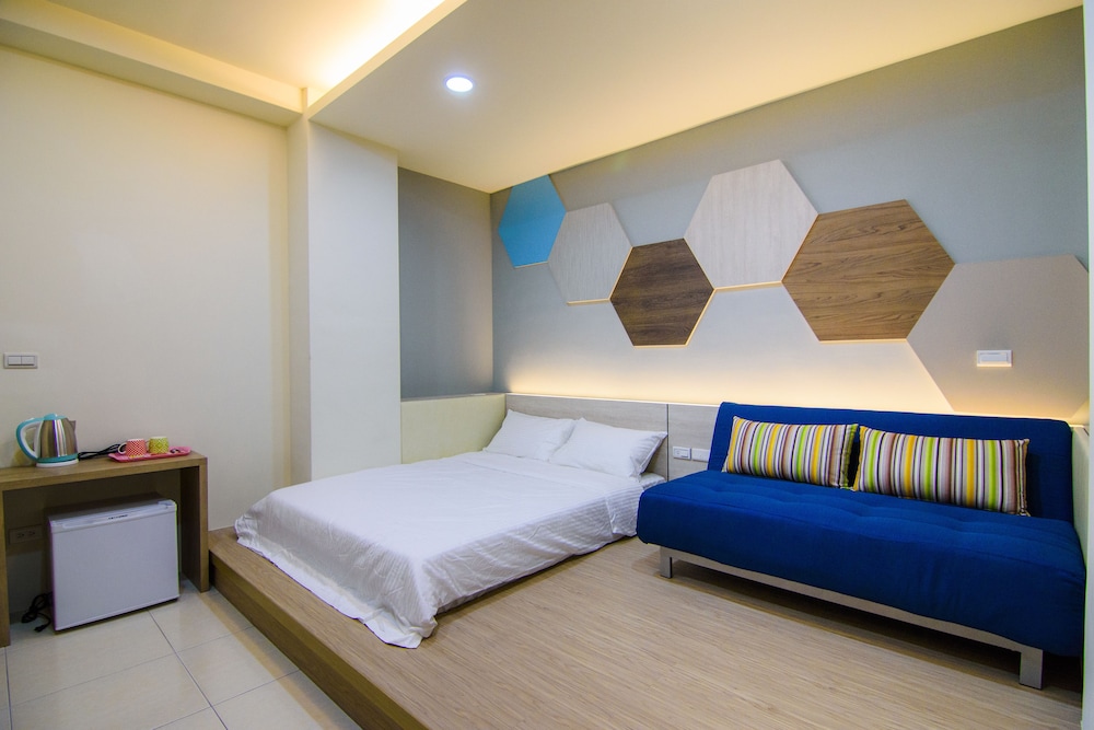 Economy Double Room, Shared Bathroom (101) photo 2