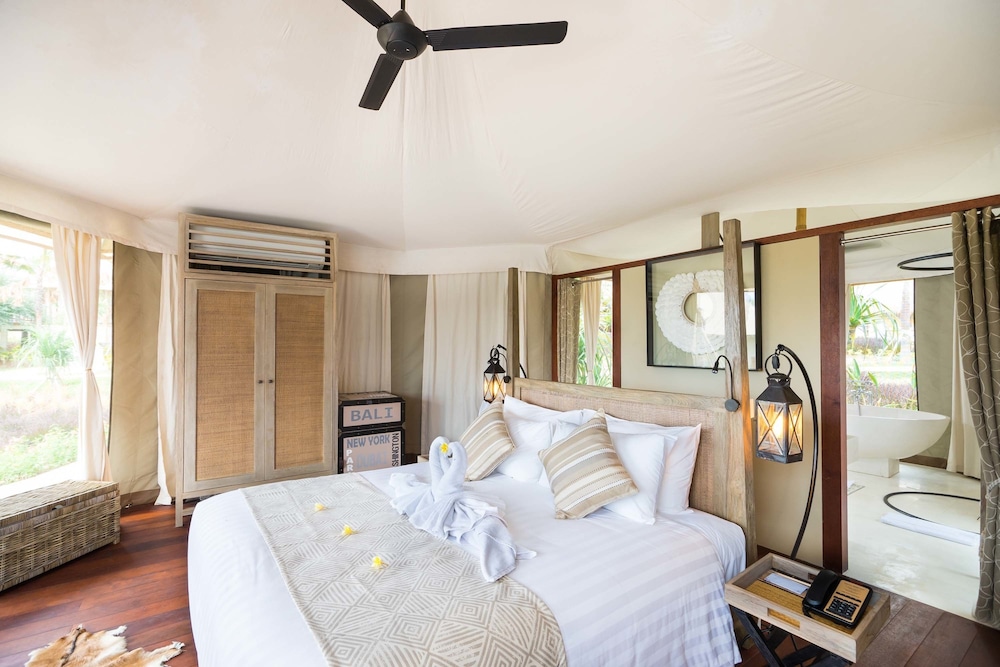 One Bedroom Cliff Tent Villa photo 2
