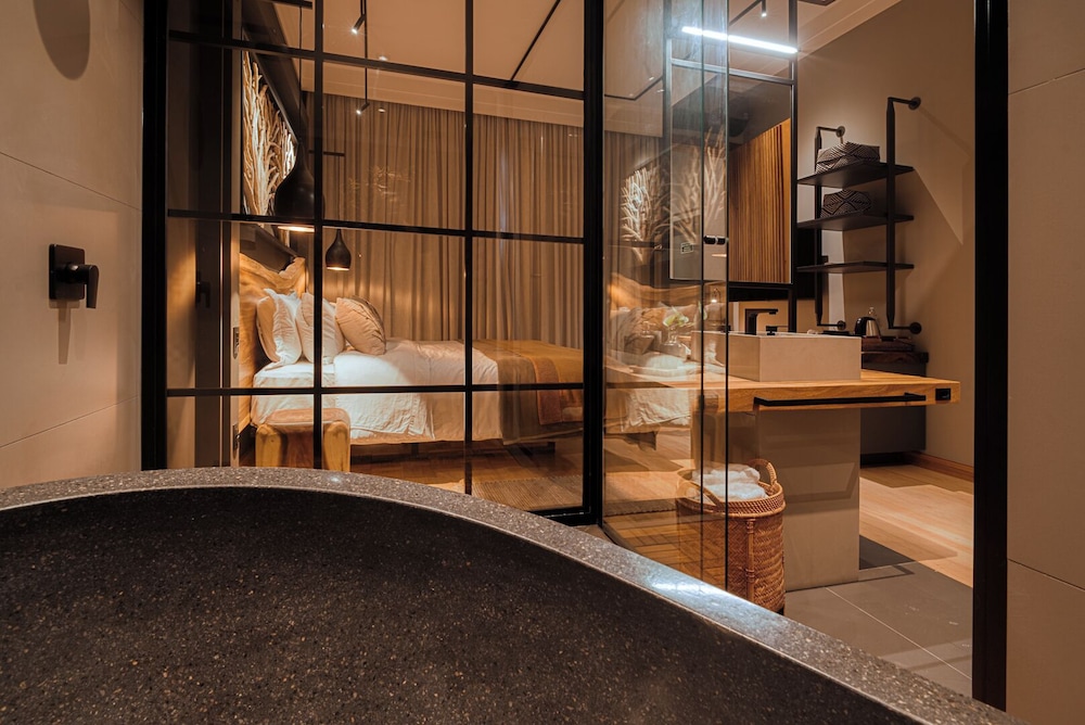 Design Double Room, City View photo 2