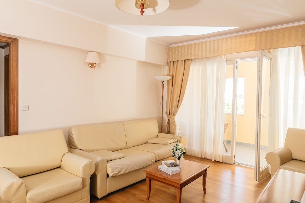 Suite, Sea View photo 1