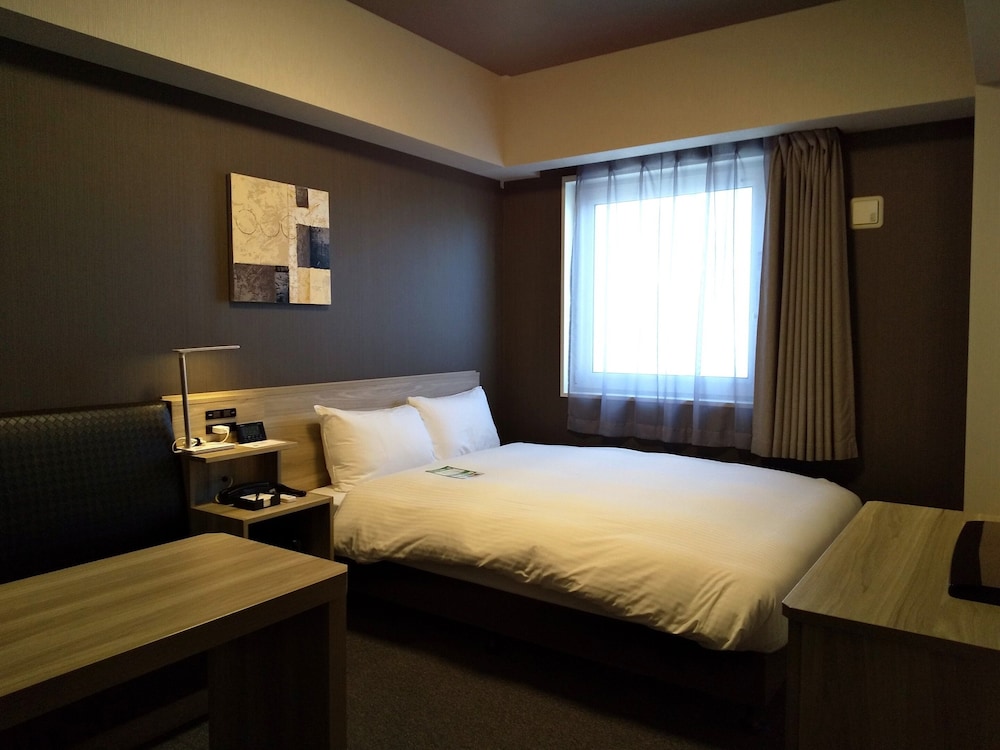 Small Double Room, Non Smoking - Photo 1