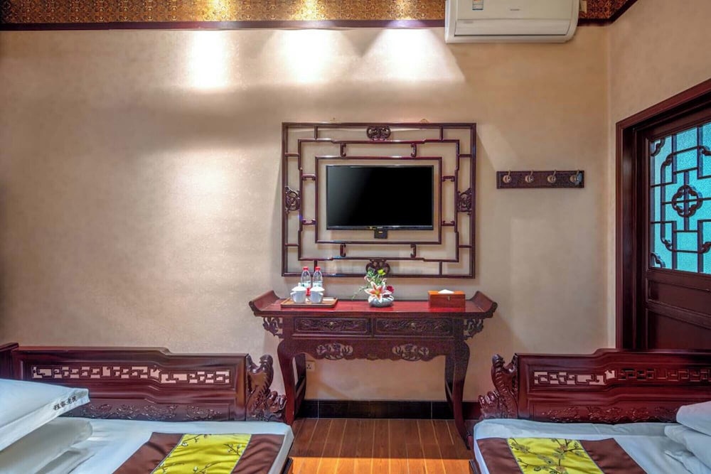 Superior Twin Room, Courtyard View