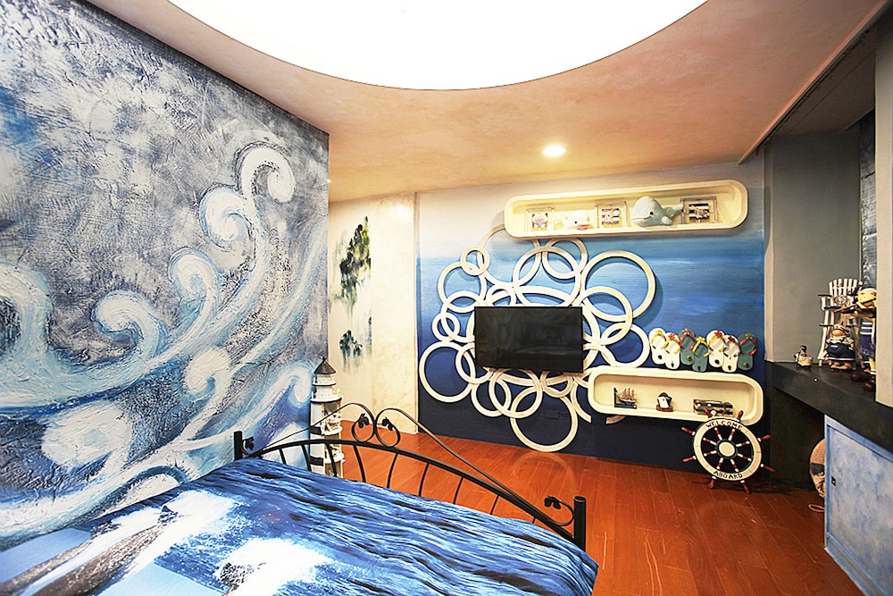 Deluxe Double Room (Embossed) photo 3
