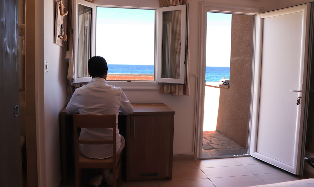 Room, Oceanfront photo 2