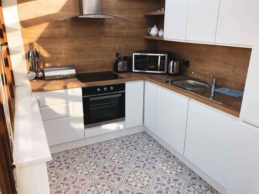 Standard House, Accessible, Ensuite (Standard Holiday Homes) photo 2
