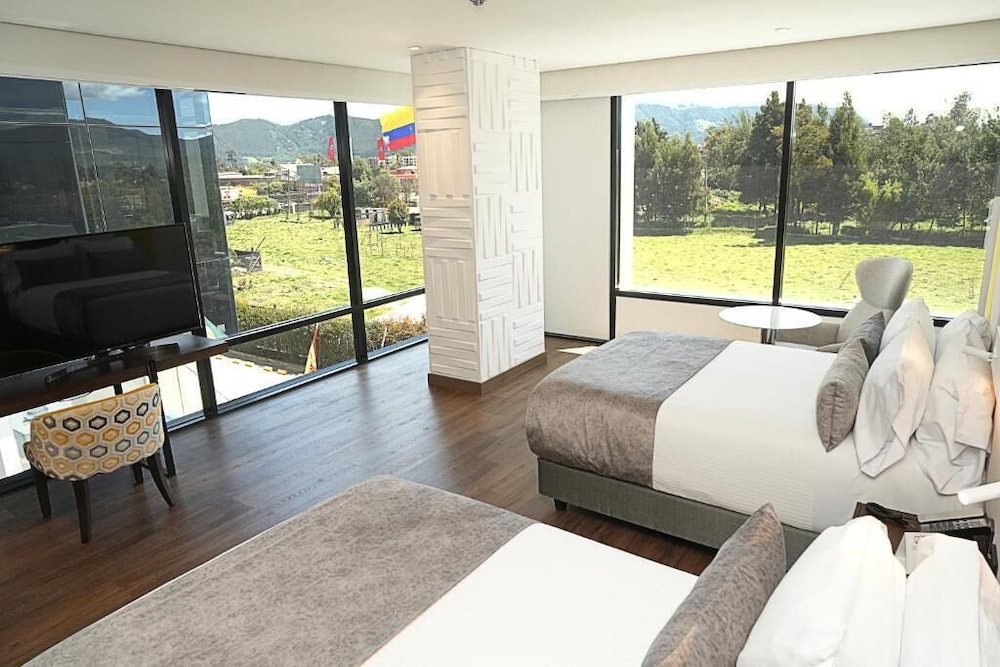 Deluxe Room, 2 Double Beds - Photo 1