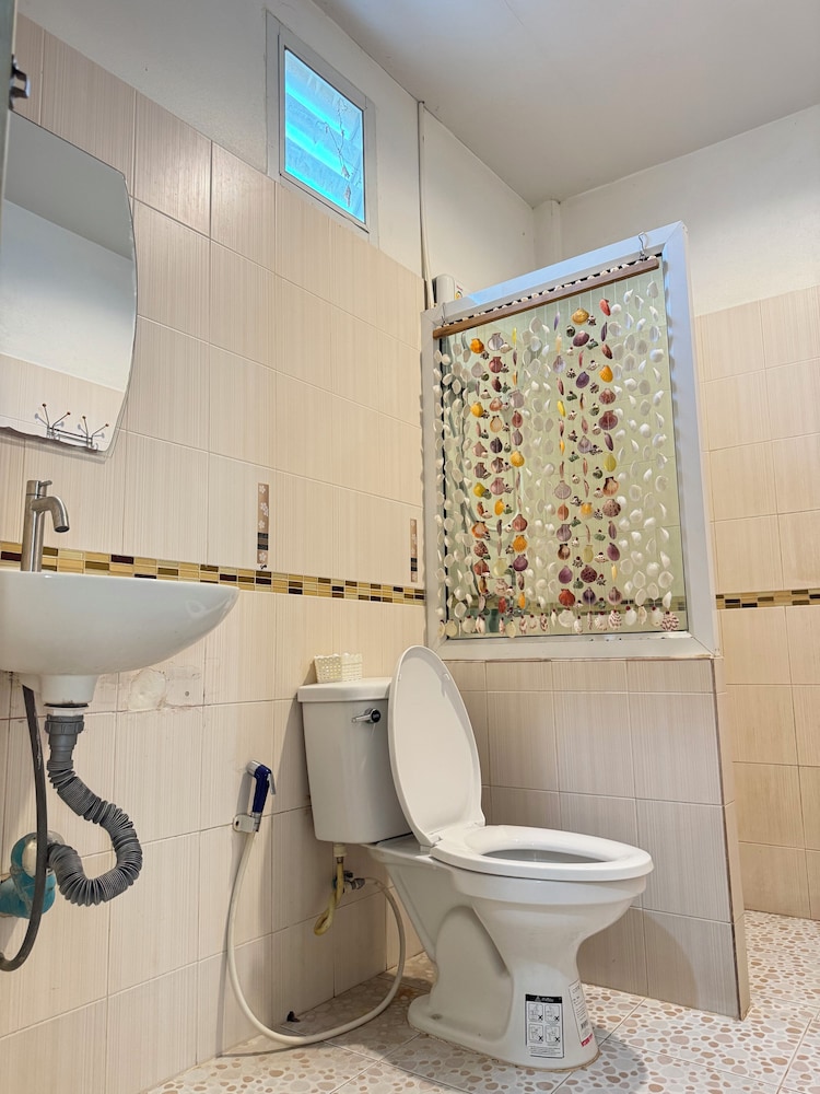 Standard Double Room - Photo 14