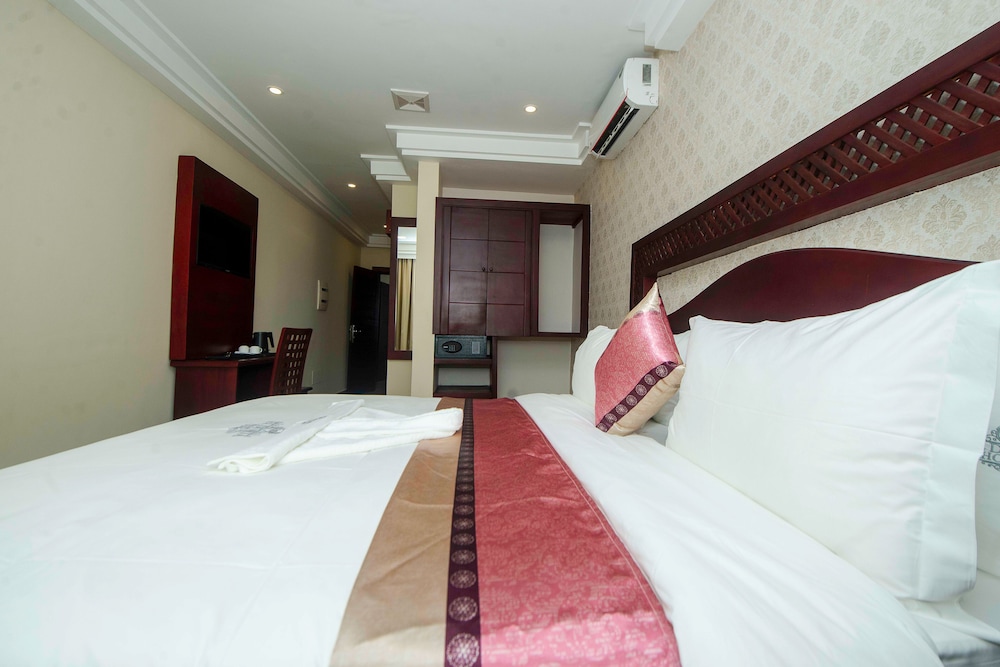 Superior Suite - Photo 4