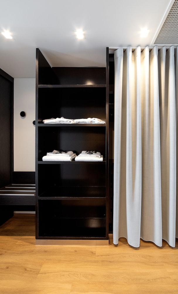Standard Single Room - Photo 3