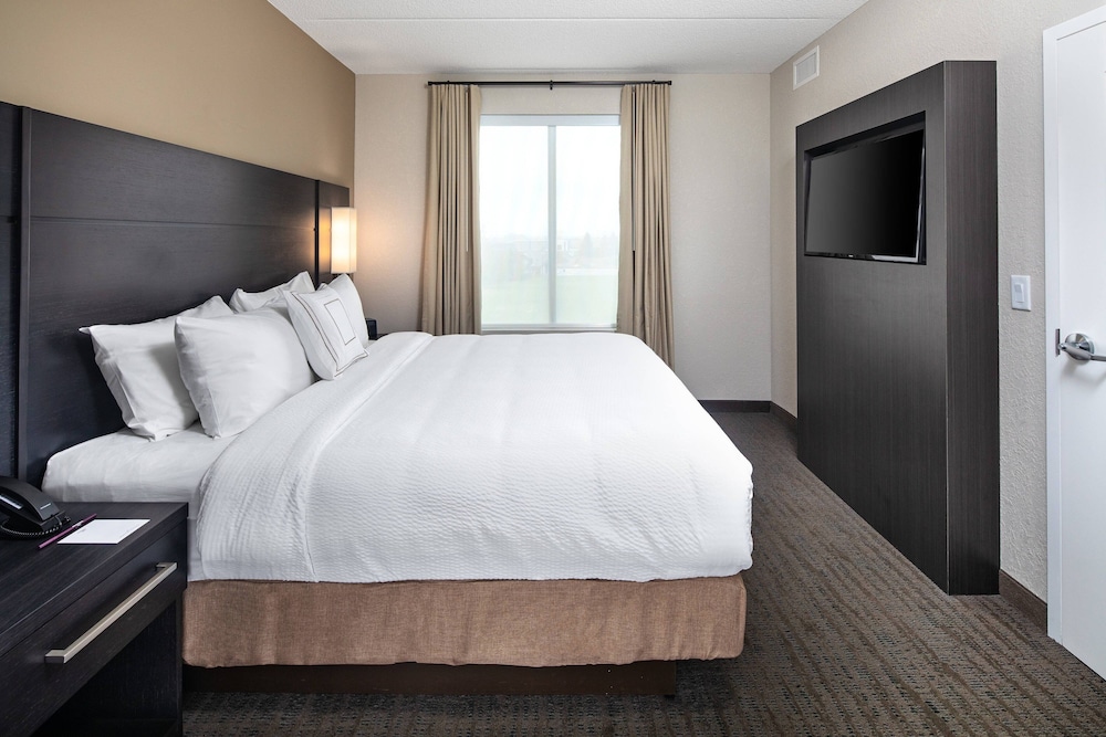 Suite, 1 Bedroom - Photo 6