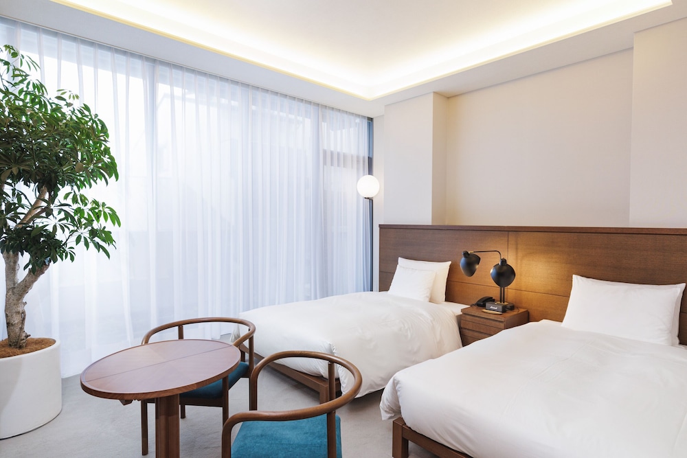 Standard Twin with Free Lounge Access (designed by Tadao Ando), Non smoking