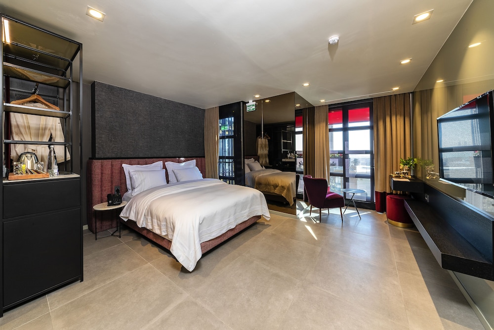 Sea View Executive Family Suite photo 1