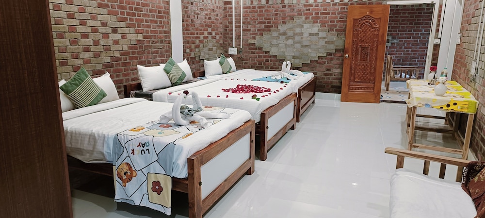 Luxury Room, Balcony, Hill View photo 1