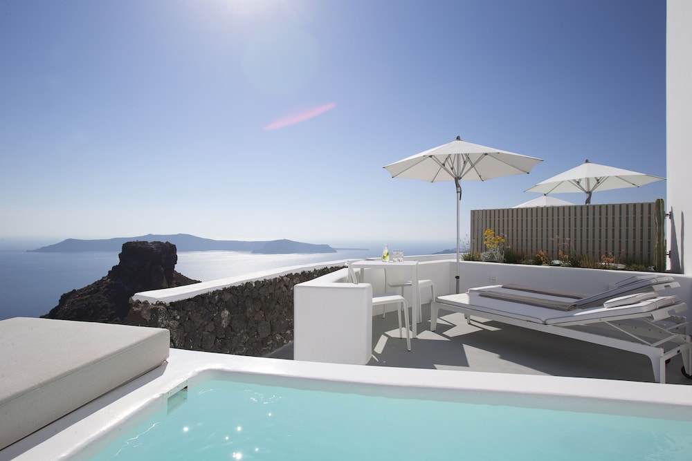 Junior Suite (with Plunge Pool) - Photo 12