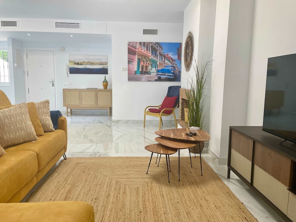 Modern 3 Bedroom Pool Access Apartment F-7, Billede 6