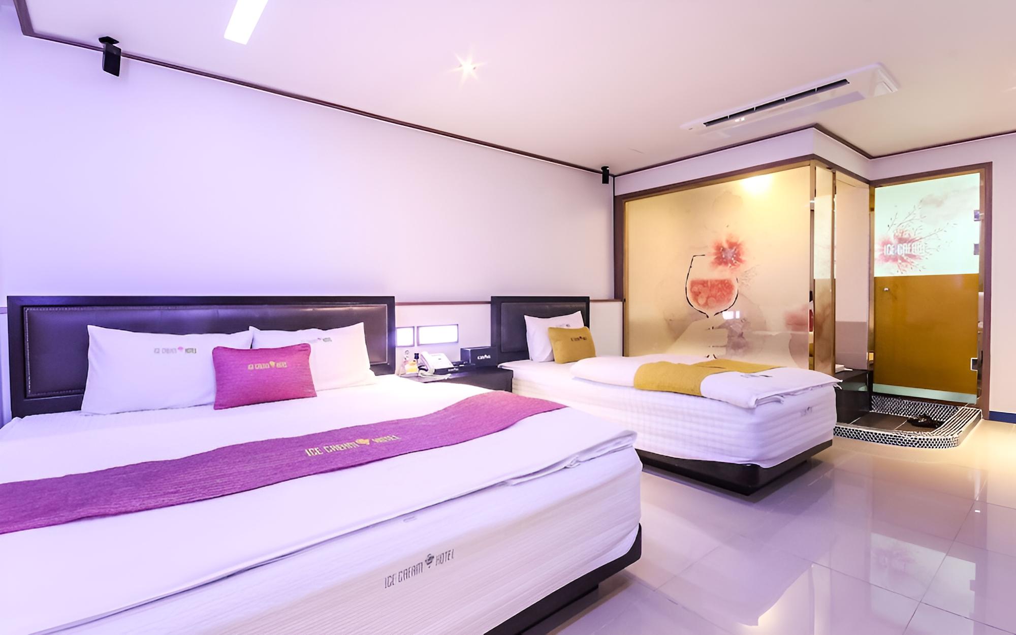 Room (Suite room (twin)) photo 1