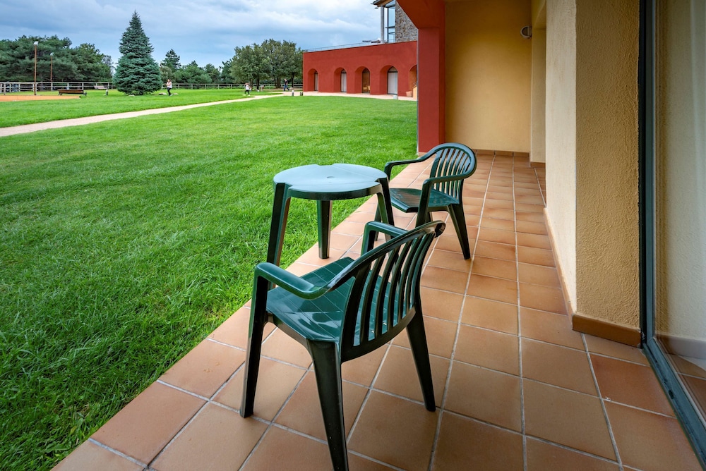 Family Quadruple Room, Garden View - Photo 4