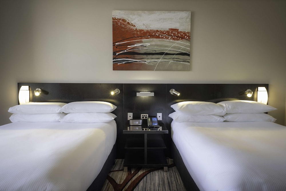 Deluxe Double Room, Accessible (Roll In Shower)