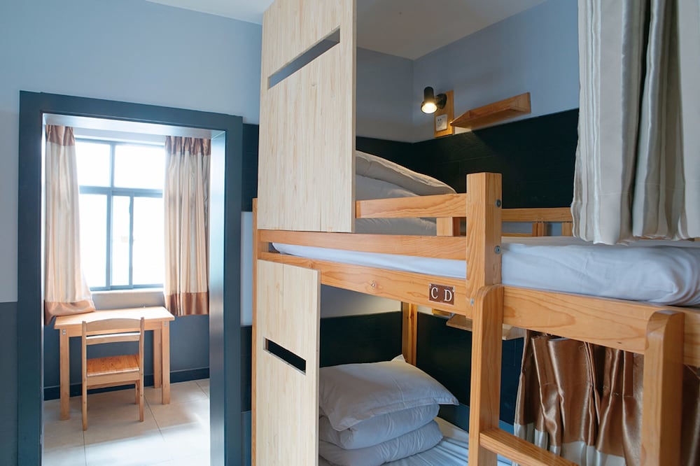 Shared Dormitory, Men only, Shared Bathroom photo 2