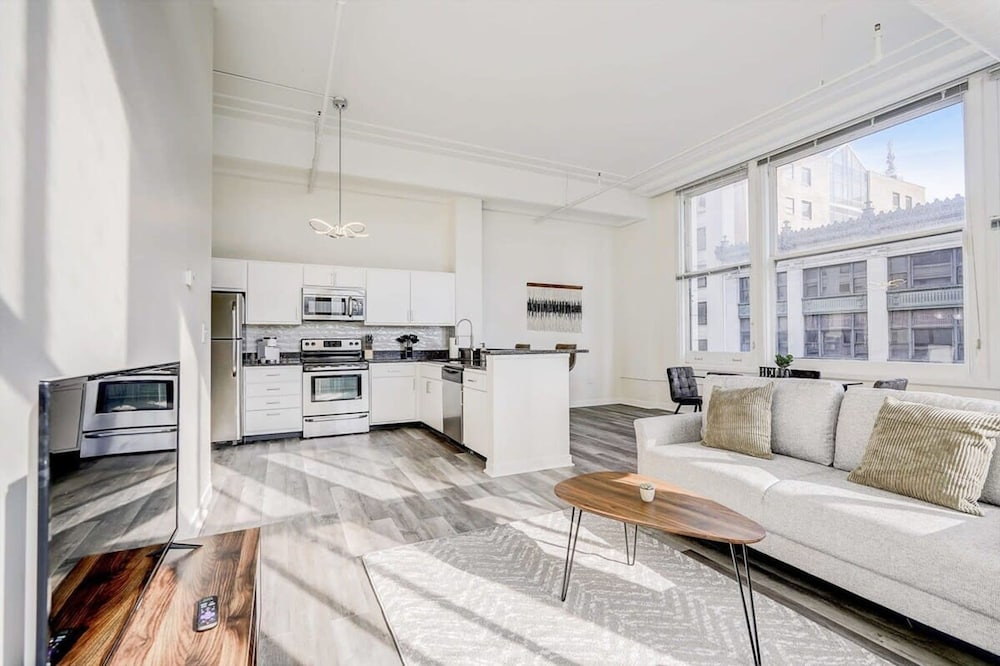 Cozysuites - 2BR With Direct Skybridge Access 5, Billede 55