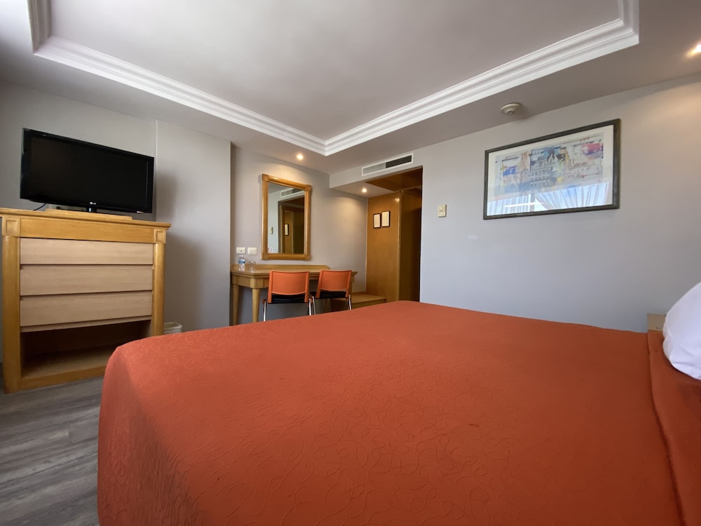 Single Room, 1 King Bed - Photo 4