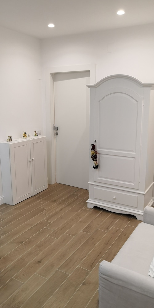 Standard Triple Room, City View photo 2