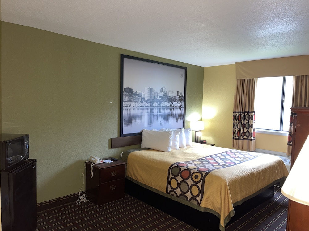 Standard Room, 1 King Bed - Photo 1