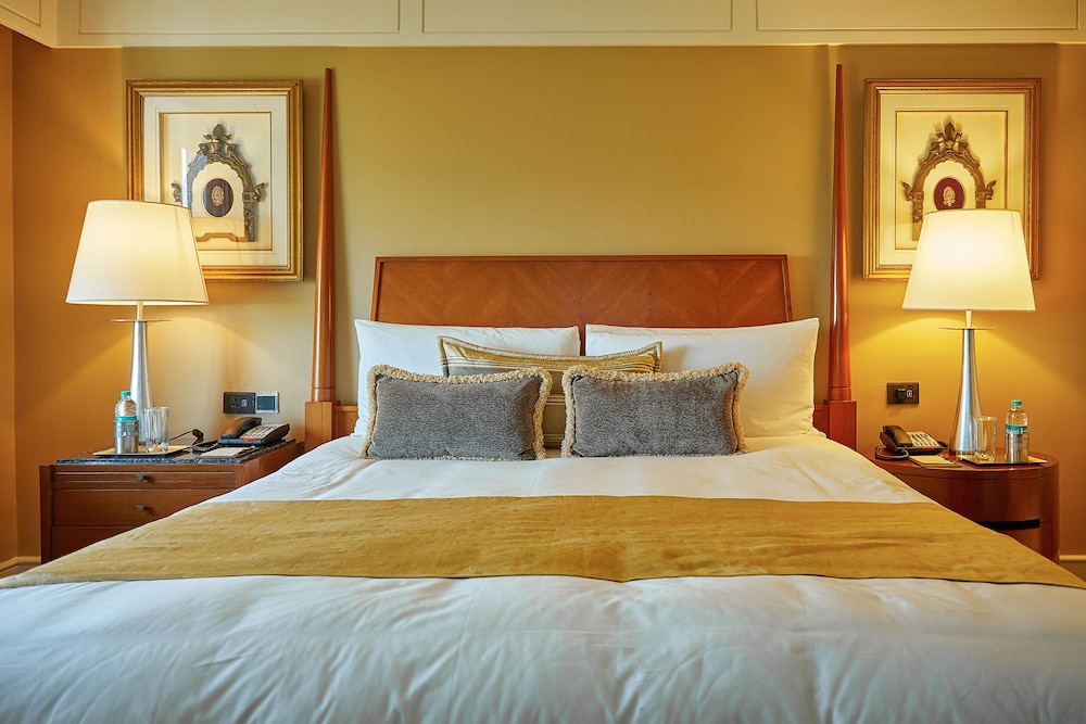 Deluxe Suite - Photo 2