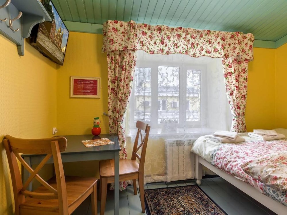 Standard Double Room, Shared Bathroom photo 1