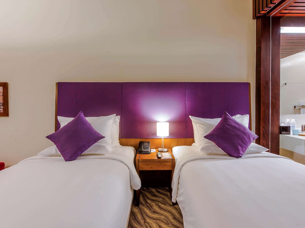 Executive Room, 2 Twin Beds, Ocean View - Photo 1