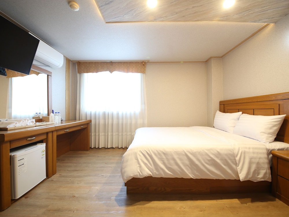 Deluxe Double Room photo 2