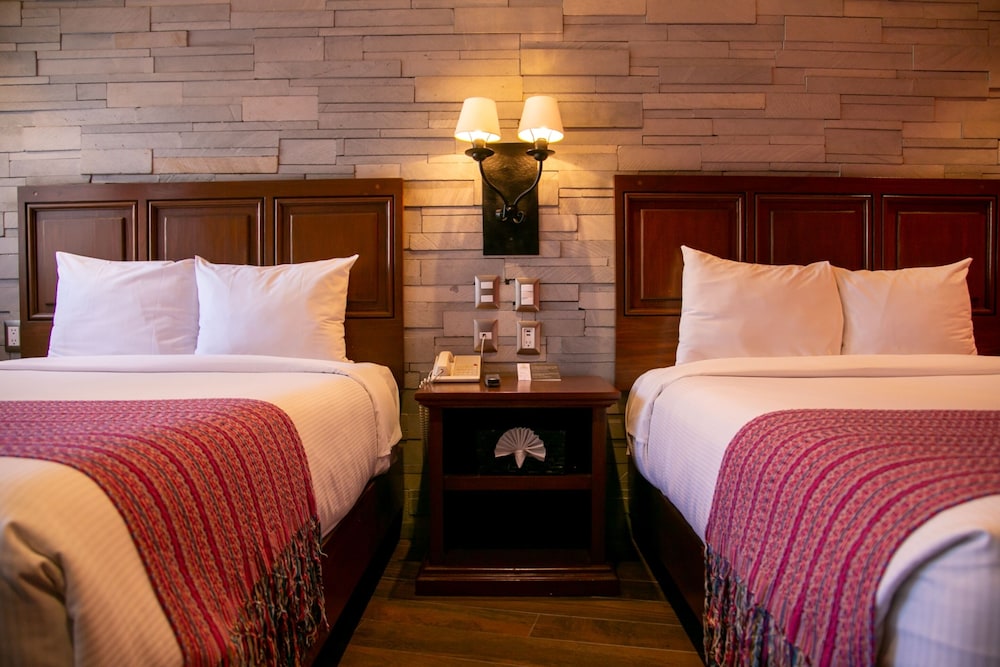 Standard Room, 2 Double Beds, City View - Photo 3