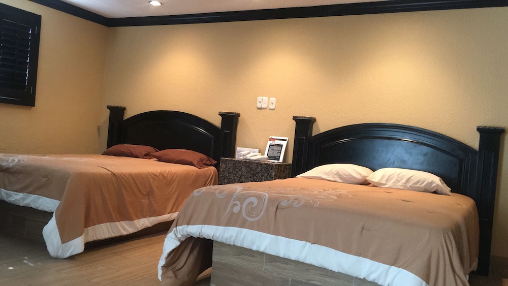Superior Quadruple Room, 2 Double Beds photo 1
