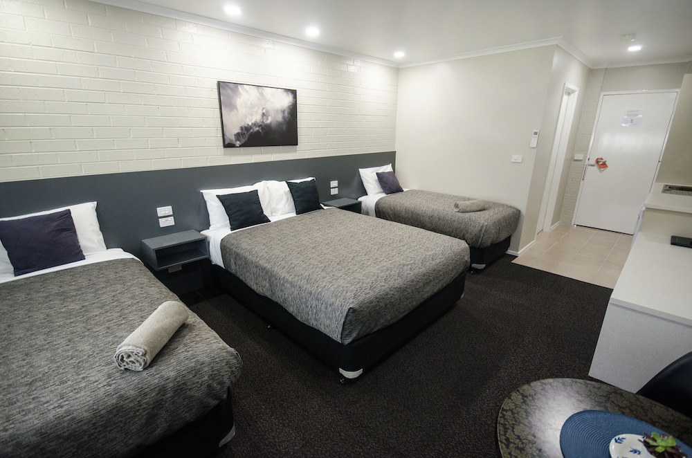 Family Room (Sleeps 4) photo 1