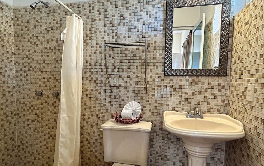 Deluxe Triple Room photo 2