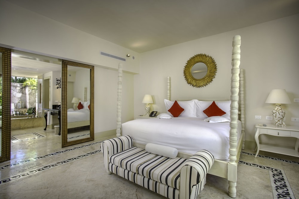 Three Bedroom Royal Villa