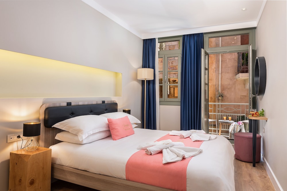 Deluxe Double Room, Balcony photo 1