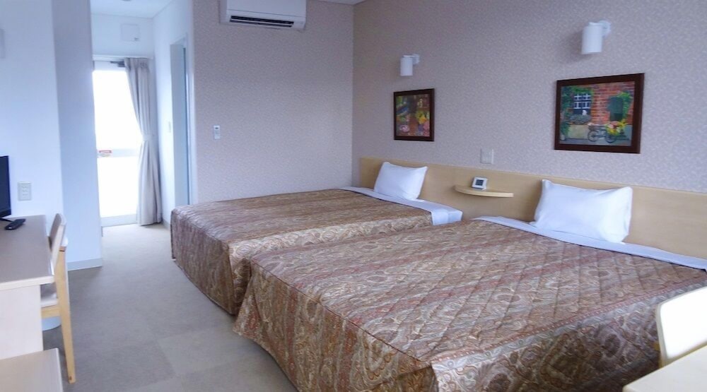 Standard Twin Room, 2 Queen Beds, Non Smoking photo 1